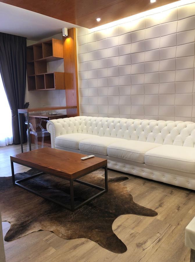 Hotel Palace Vlorë Buitenkant foto