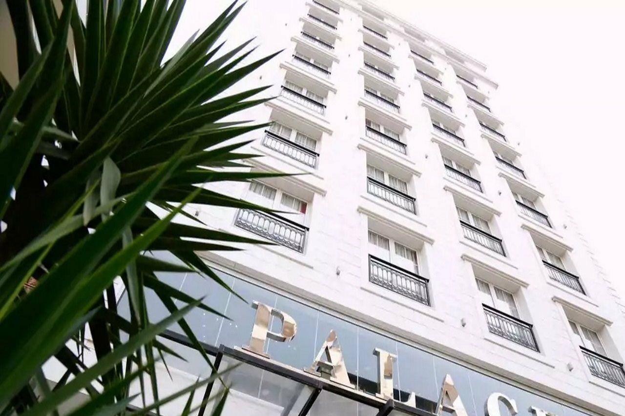 Hotel Palace Vlorë Buitenkant foto
